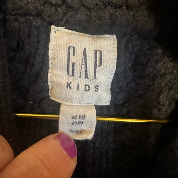 GAP Kids Navy Cable Knit Sweater Size 12 - Picture 2 of 2